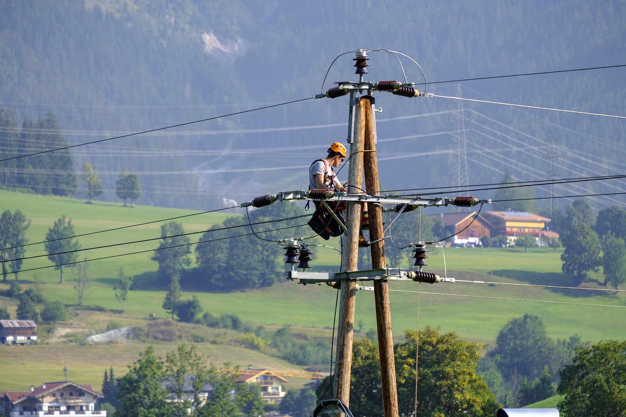 electrician-3645069_1280